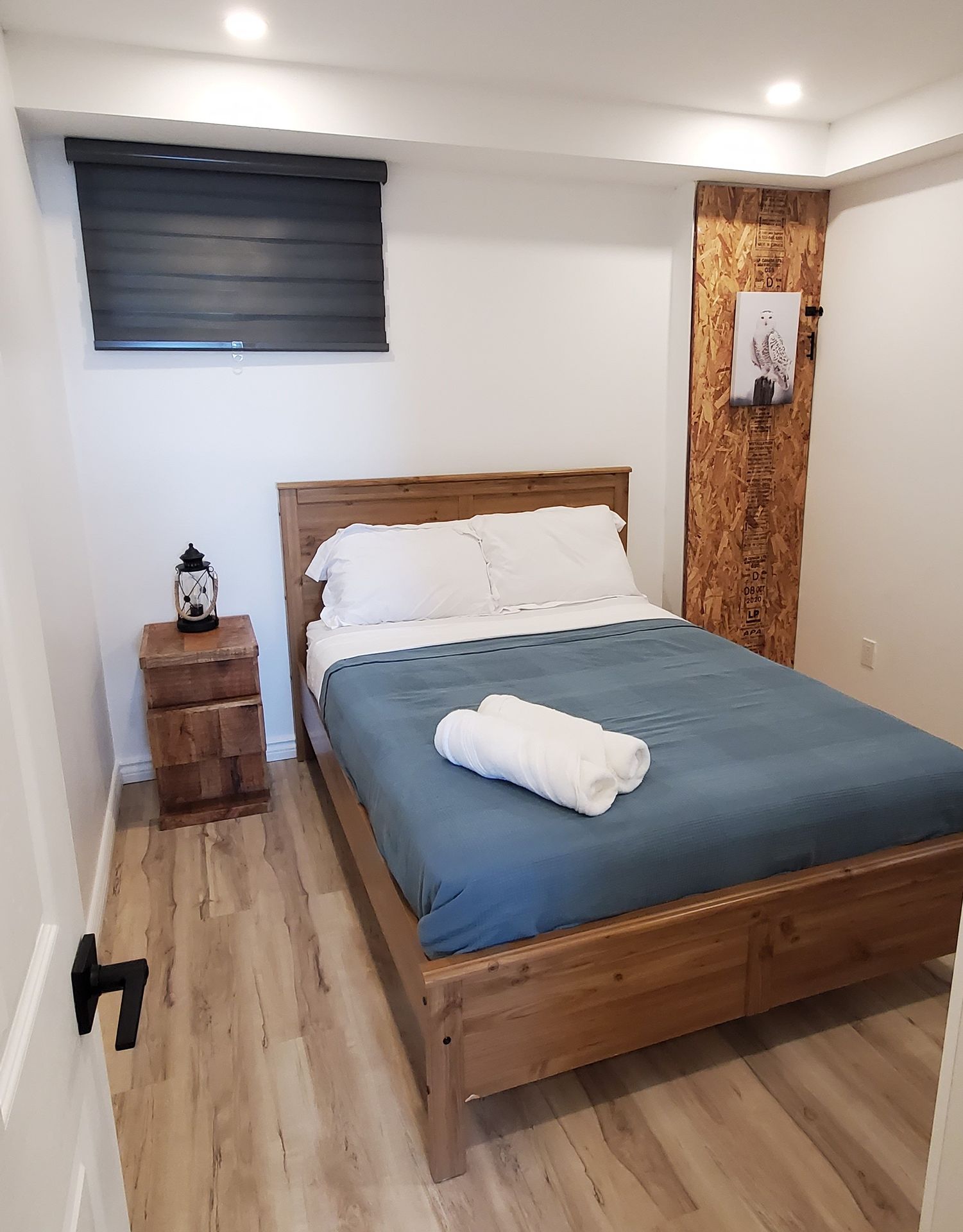 Chalet Nantel deck overlooking the lake